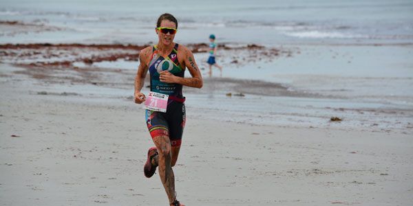 Flora Duffy Defends her Xterra Asia-Pacific Championship Title