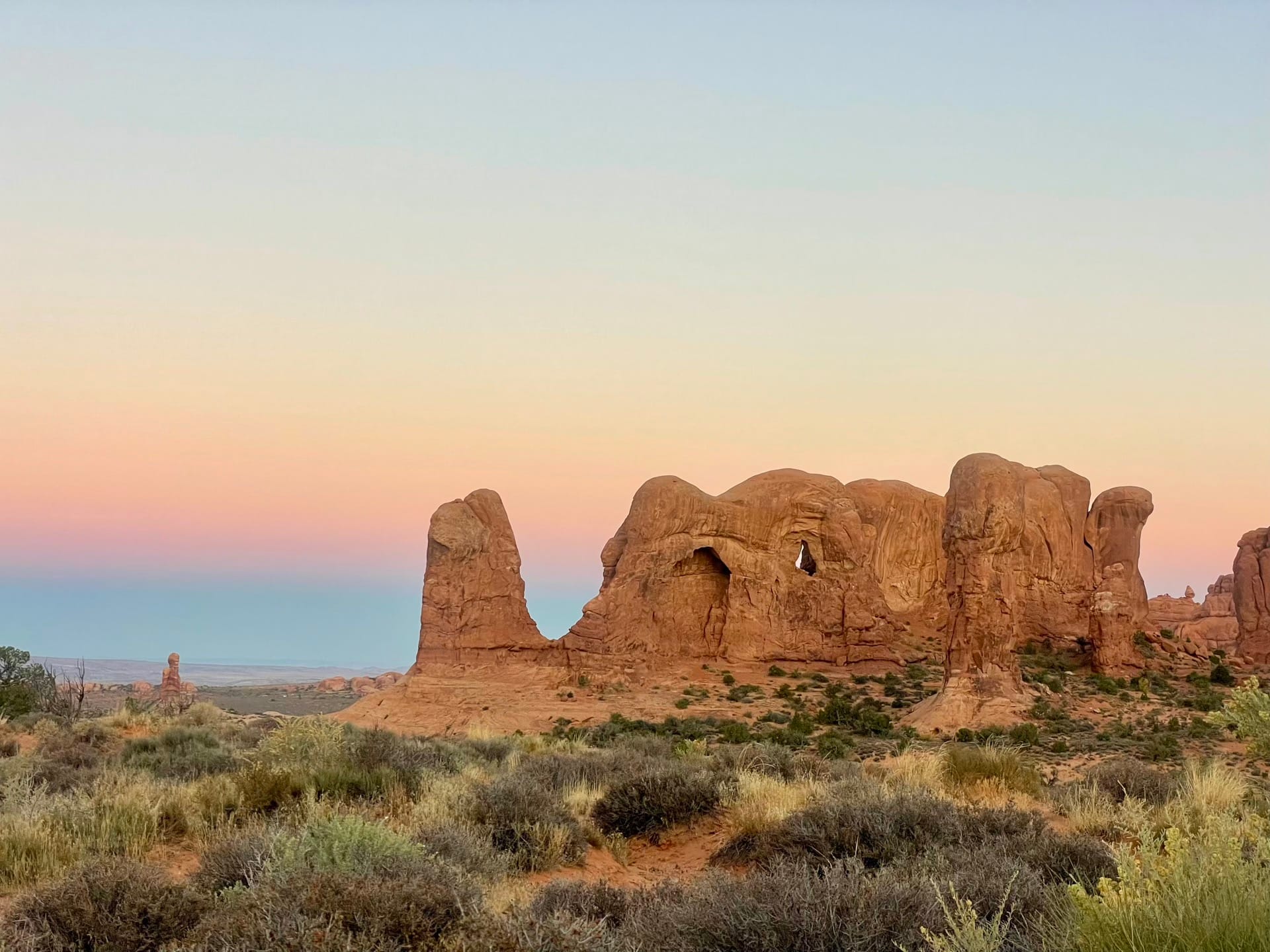 Ellie Salthouse and Zac Collins: A Triathlon Adventure Through Utah