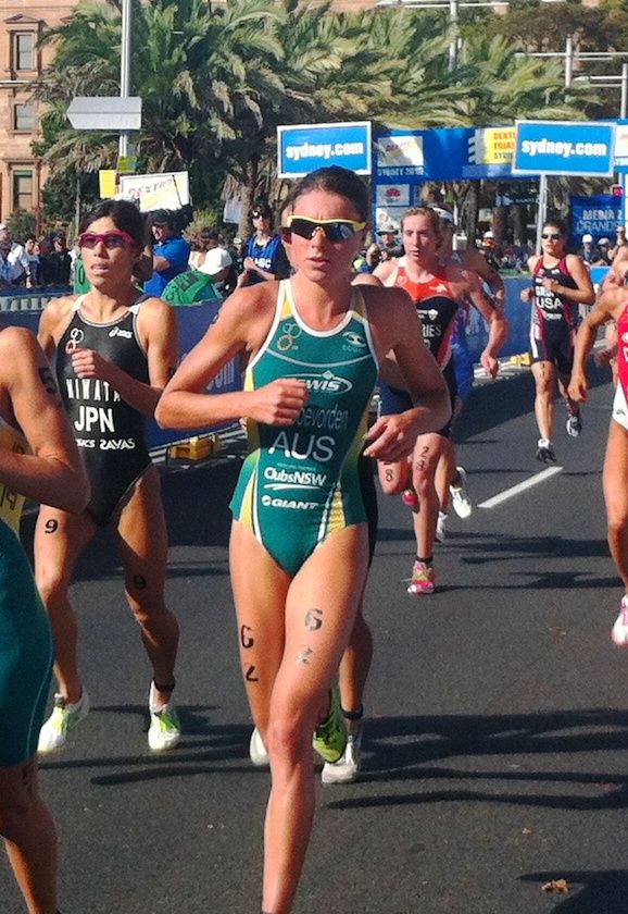 Natalie van Coevorden Leads the Australian Women in Madrid ITU Triathlon