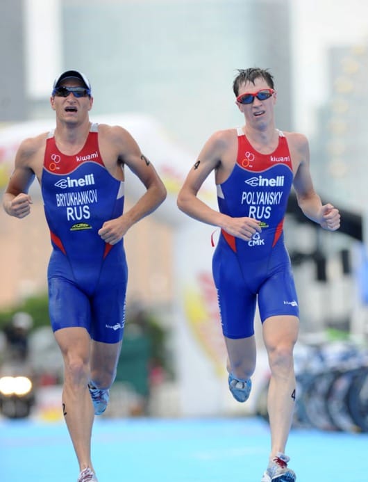 Race for 2012 ITU World Triathlon series title heats up in Hamburg