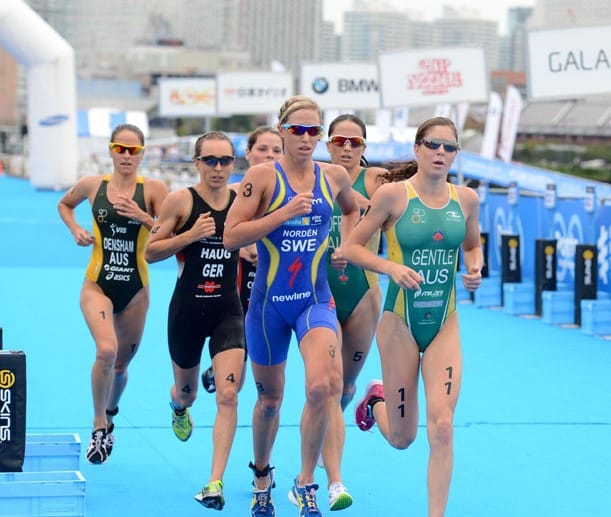 Moffatt, Densham and Gentle only seconds off the win at ITU World Triathlon Yokohama