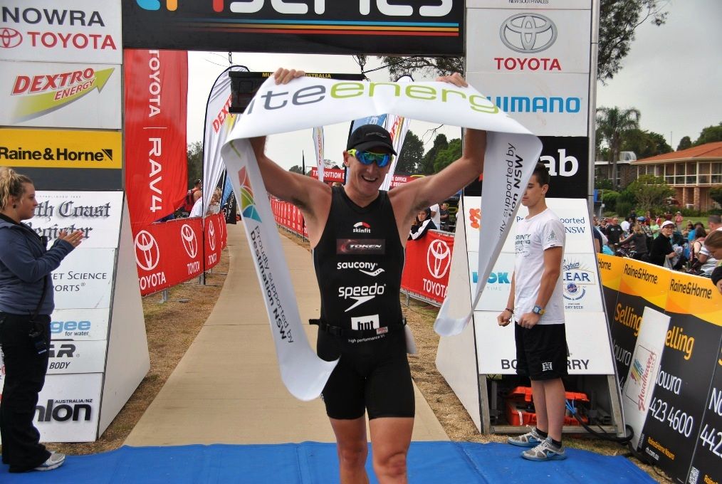 Michael Fox wins Nowra Olympic Distance Triathlon