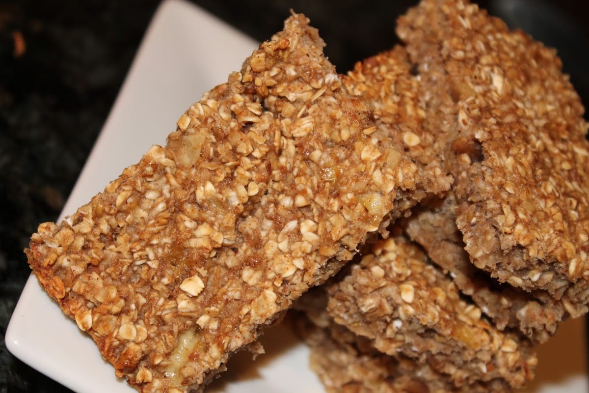 Banana nut granola bars