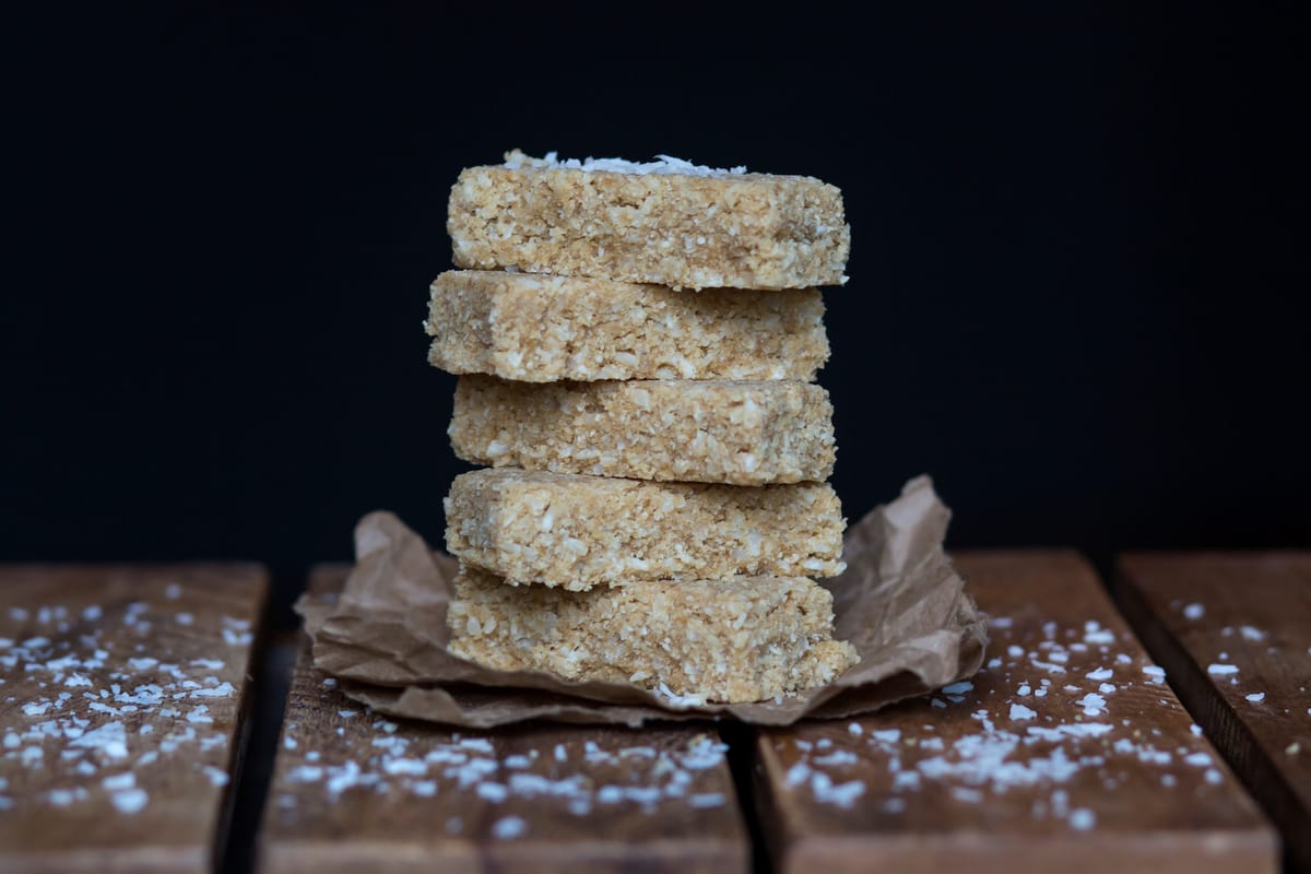 Coconut Dream Bars – Paleo, raw and wholesome