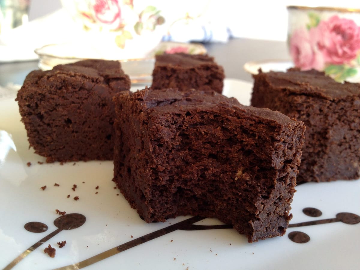 Sweet potato brownies: paleo, sugar free baking