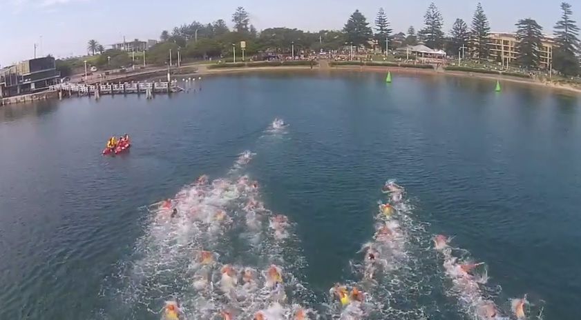 VIDEO: Wollongong Men’s OTU Oceania Cup Race 2015 swim leg