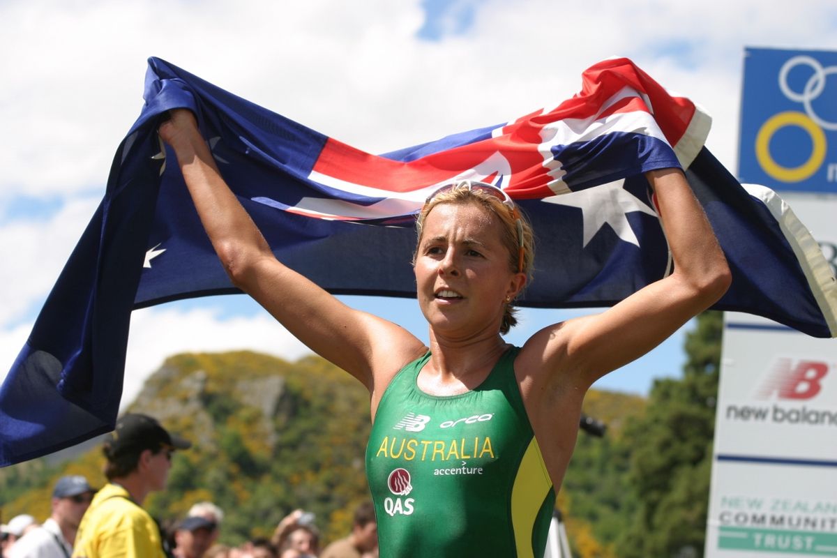 Emma Snowsill, Peter Robertson and Michellie Jones inducted in to the ITU Hall of Fame