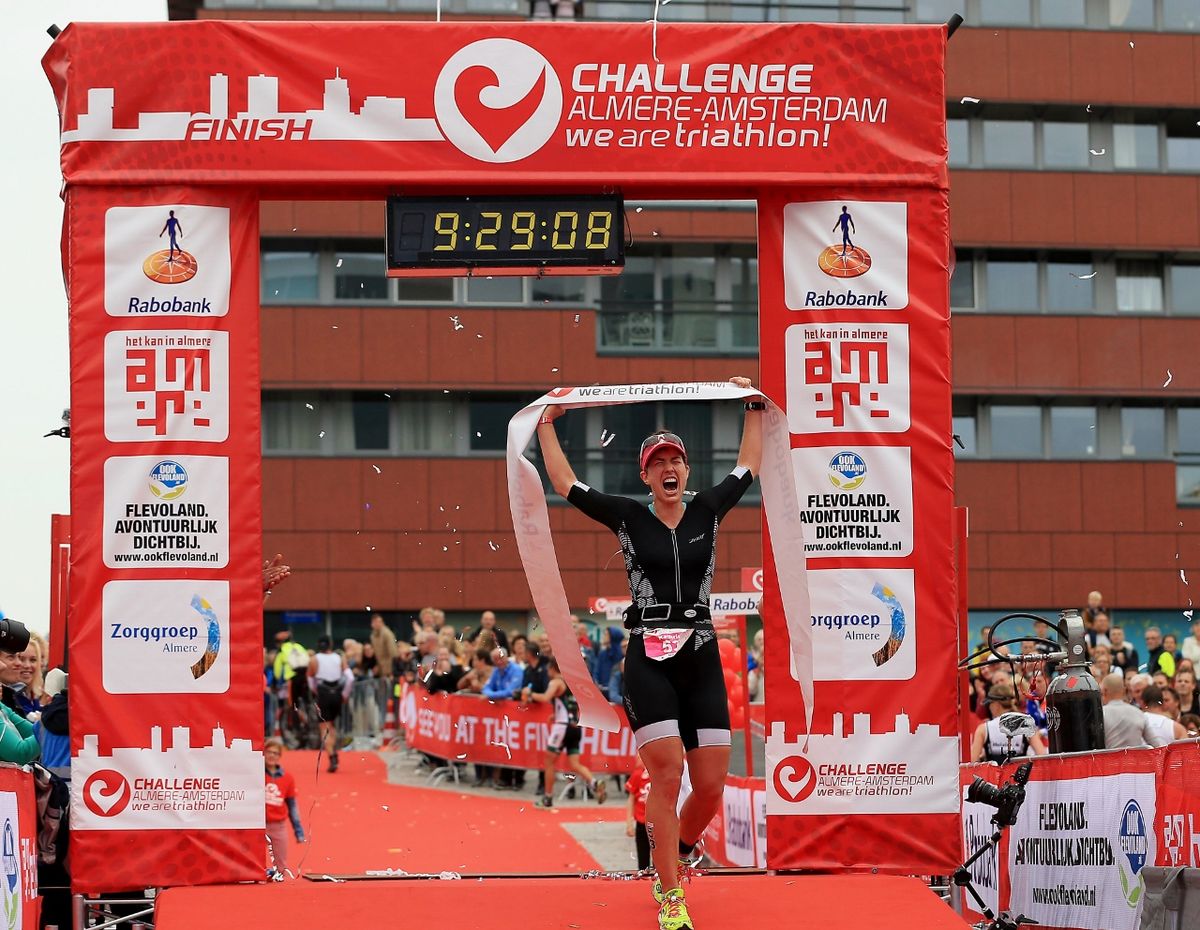 Markus Fachbach (GER) and Kathrin Walther (GER) win Challenge Almere-Amsterdam