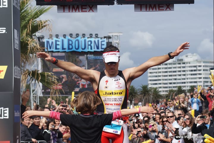 Craig Alexander back with the people at the Pearl iZumi Huskisson Long Course