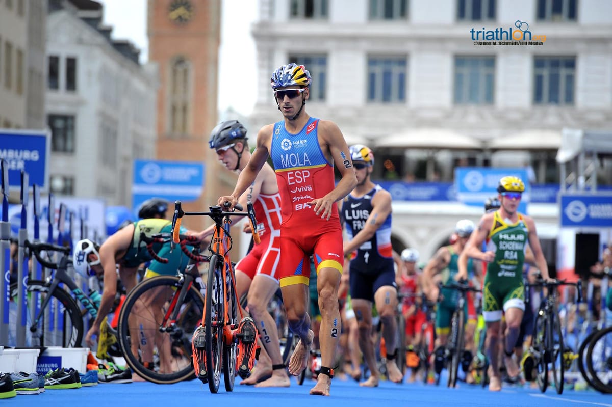 Mario Mola repeats win at WTS Hamburg