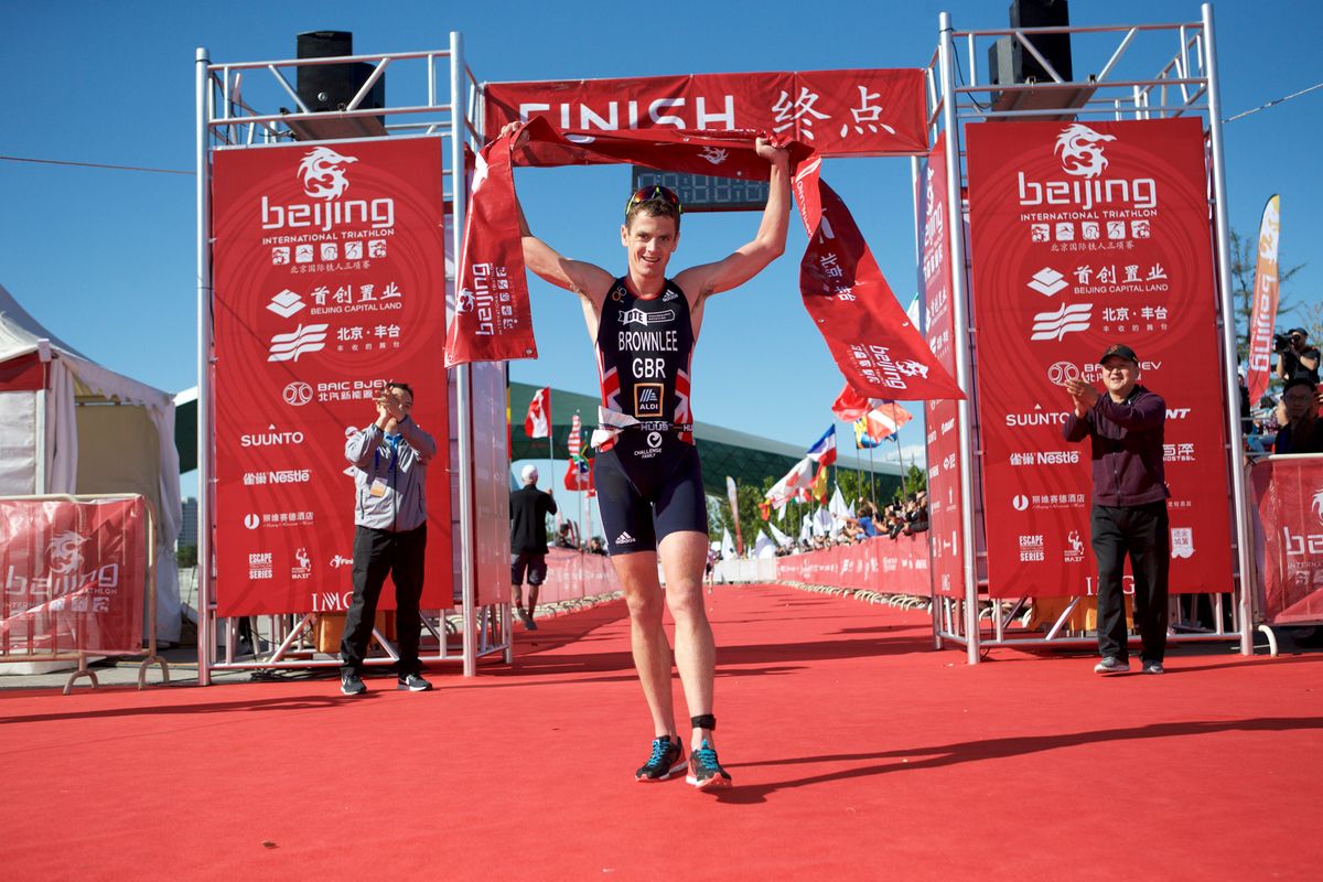 Brownlee and Gentle Win 2018 Beijing International Triathlon