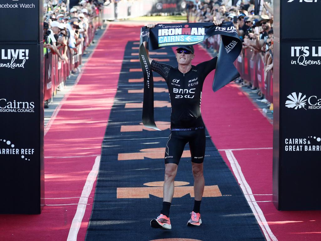 Ironman Asia-Pacific Championship: Max Neumann repeats his winning form while Kylie Simpson makes it her first