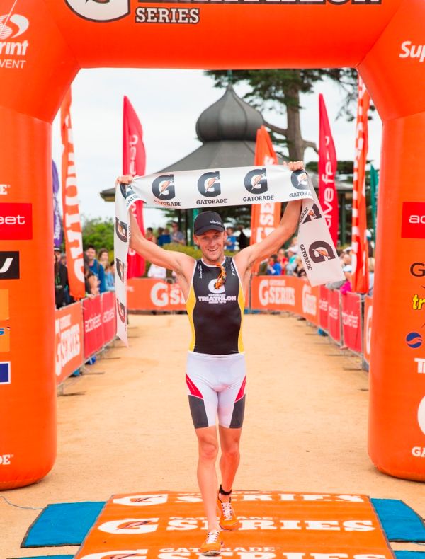 Over 1700 at SuperSprint's Gatorade Triathlon with wins by Peter Kerr