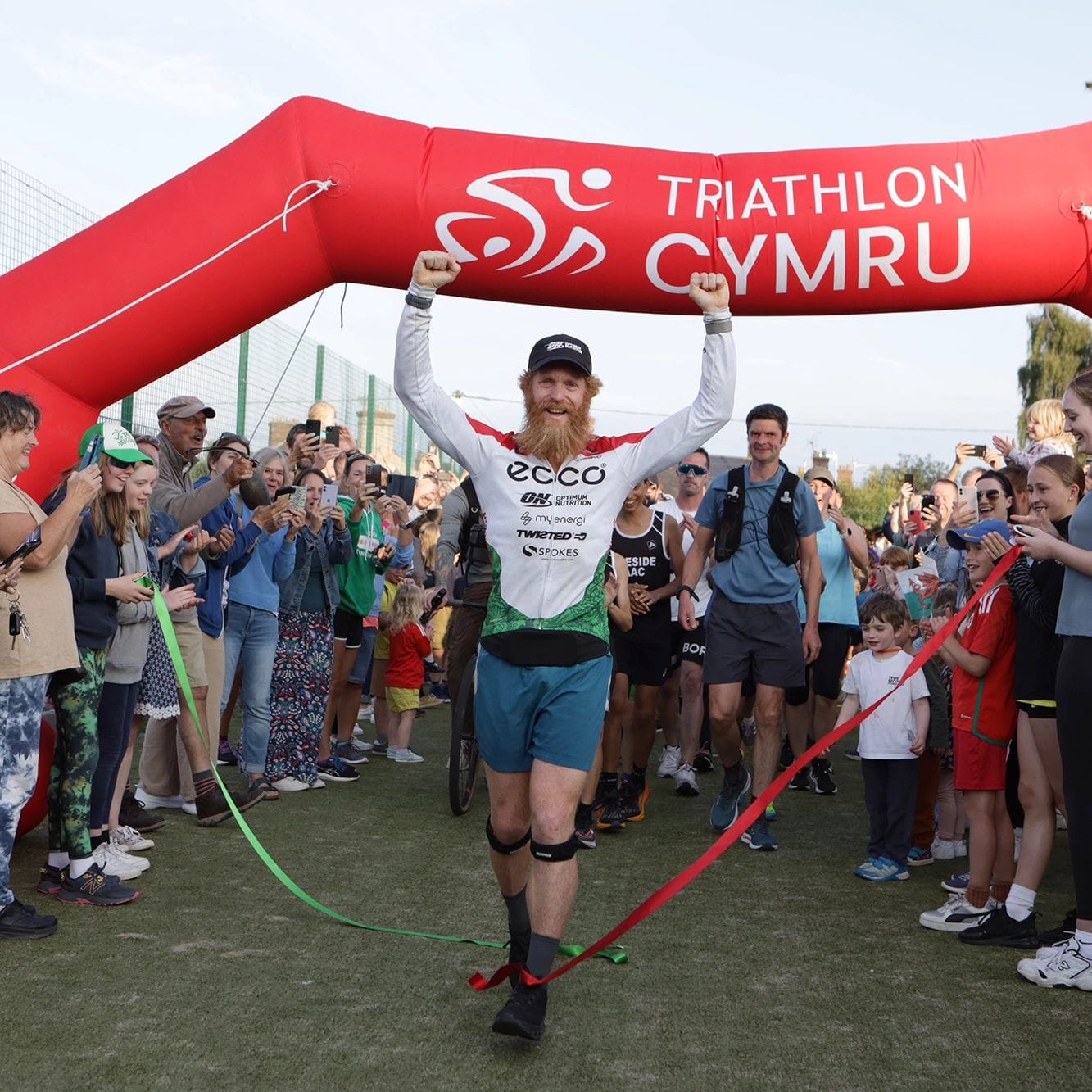 Sean Conway Smashes Triathlon Record with 102 Iron-Distance Races in 102 Days Post image