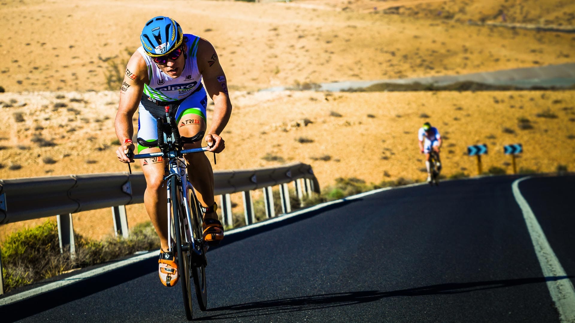 Alistair Brownlee and Emma Pallant Triumph at Gloria Challenge Mogan Gran Canaria Post image