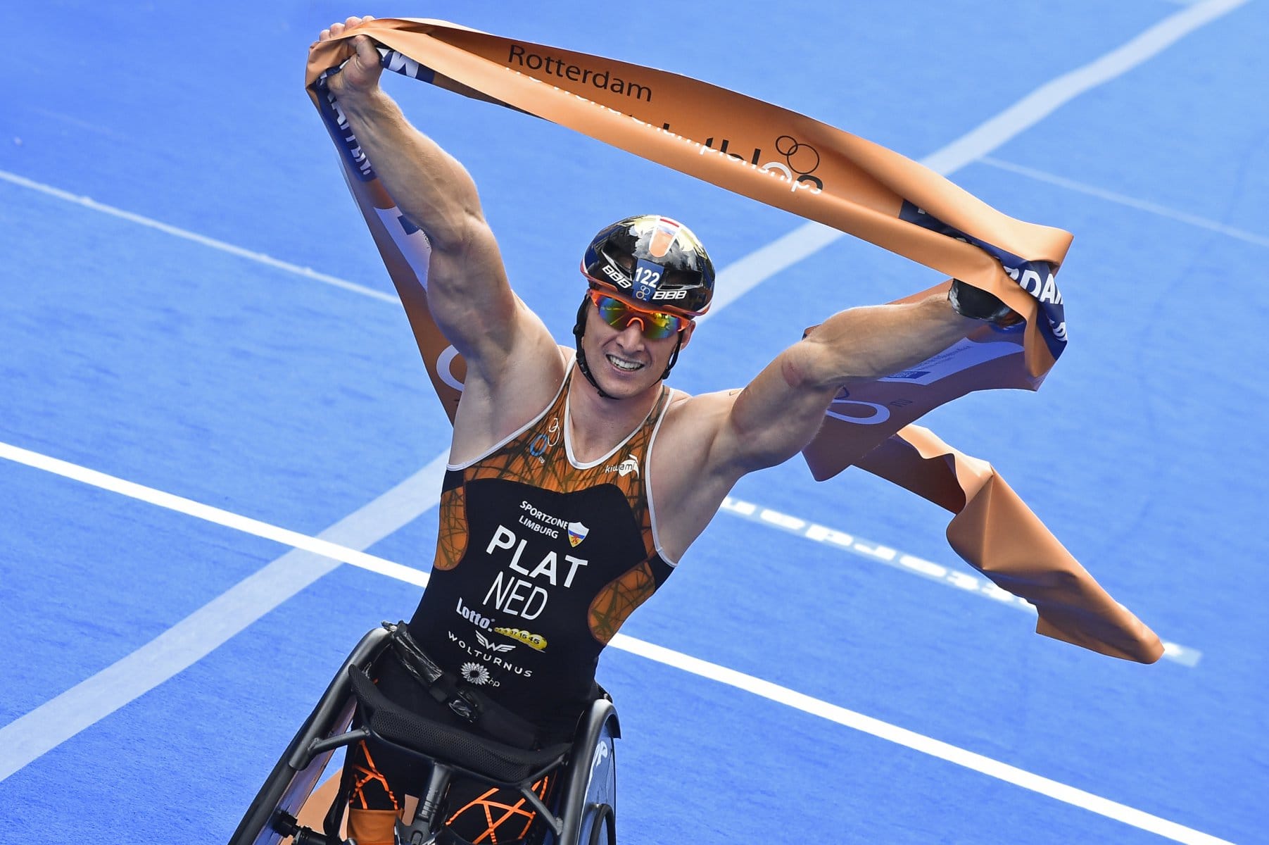 ITU Moments of 2017: Jetze Plat Wins Para Triathlon Rotterdam Championship Post image