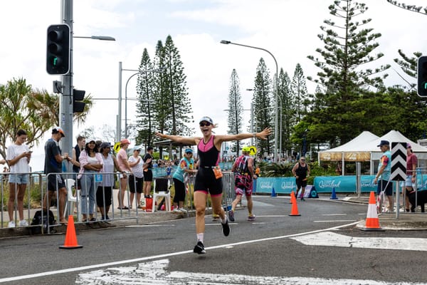 Mooloolaba Triathlon kicks off with thousands of new and seasoned athletes