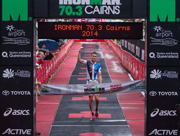 Brad Kahlefeldt and Candice Hammond win Ironman 70.3 Cairns