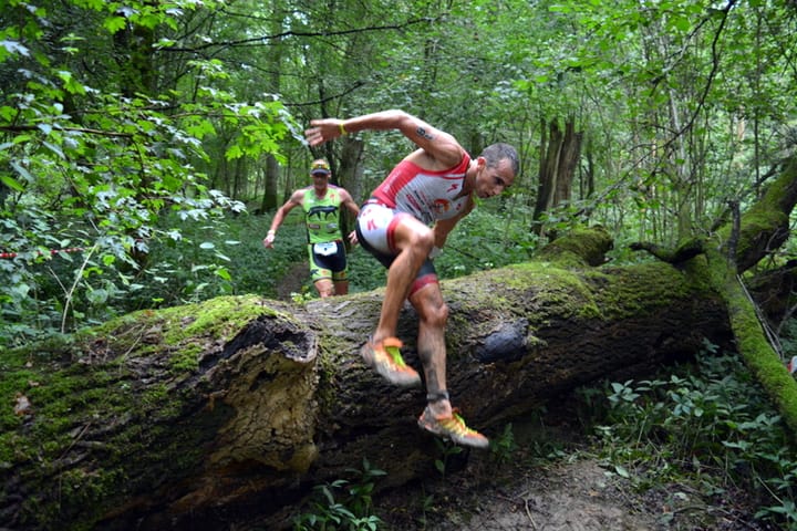 Ruben Ruzafa edges out Conrad Stoltz in dramatic fashion to take XTERRA European Championship