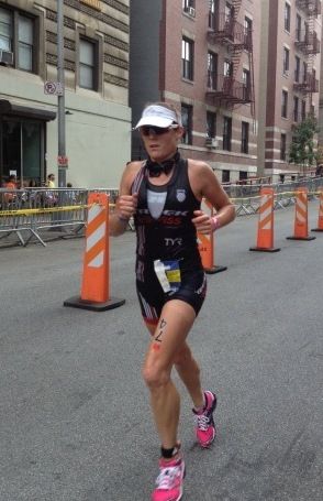 Rebekah Keat running herself in to 2nd at the 2012 North American Ironman Championship