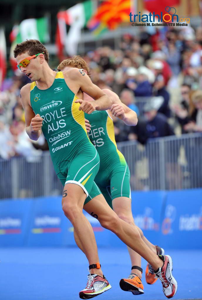 Aaron Royle on his way to the U23 win at Auckland last year - Credit: Janos Schmidt / ITU