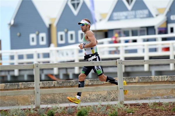 Frenchman Jeremy Jurkiewicz turning the screws on the run course. Photo: IronmanLive / Delly Carr