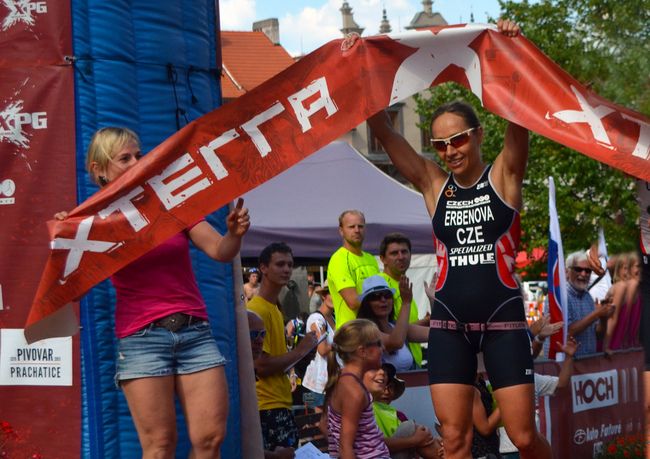 Helena Erbenova takes out the women's race