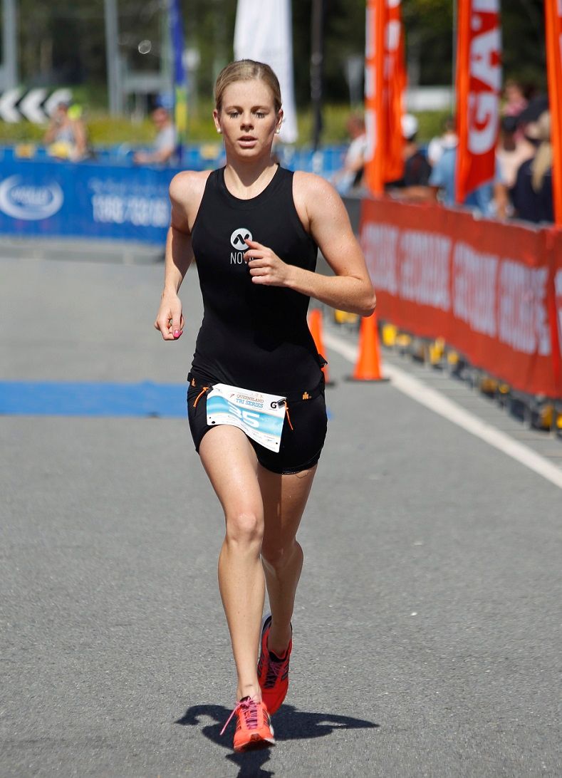 One of our top open water swimmers Danielle De Francesco has turned to triathlon